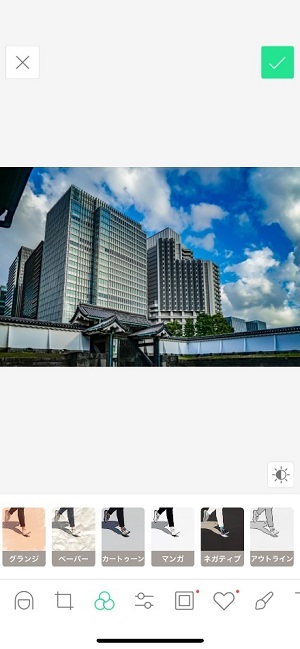 LINE Cameraで白黒反転する前